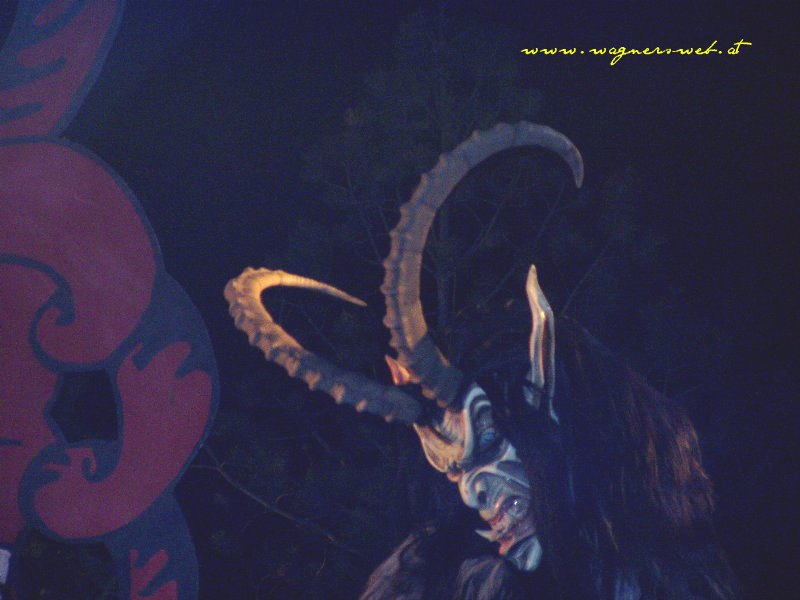 Perchtenlauf in Karnabrunn