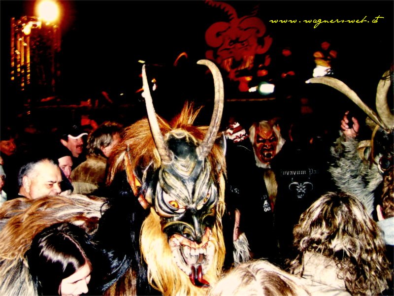 Perchtenlauf in Karnabrunn