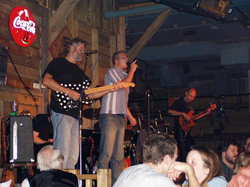 7Feet Blues Ramblers im Indian Dreams Saloon Bernie in Action