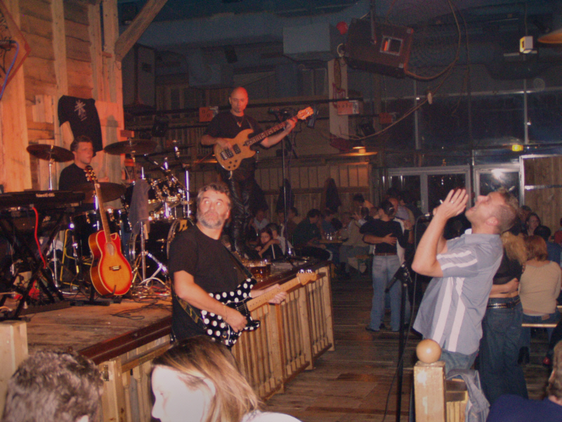 7Feet Blues Ramblers im Indian Dreams Saloon