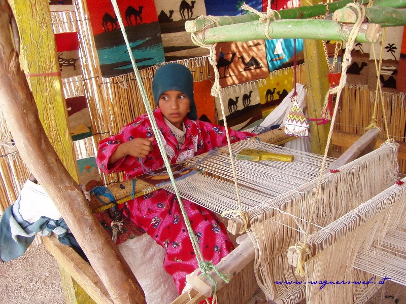 ÄGYPTEN - HURGHADA Auch die Kinder arbeiten