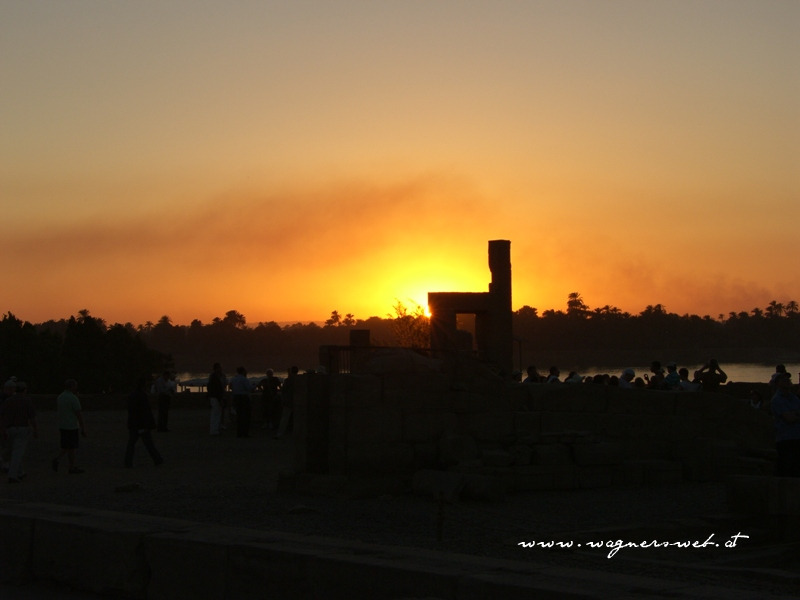 kom ombo tempel bei nacht