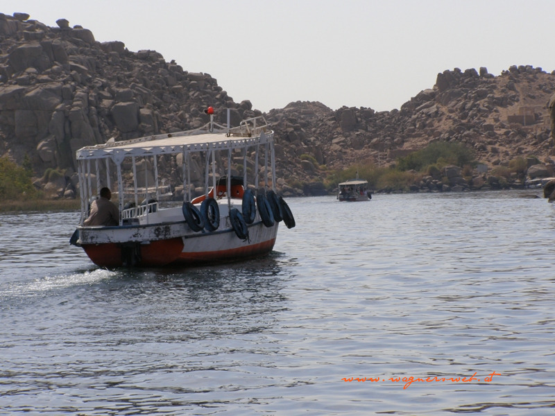 bootsfahrt zum philae-tempel