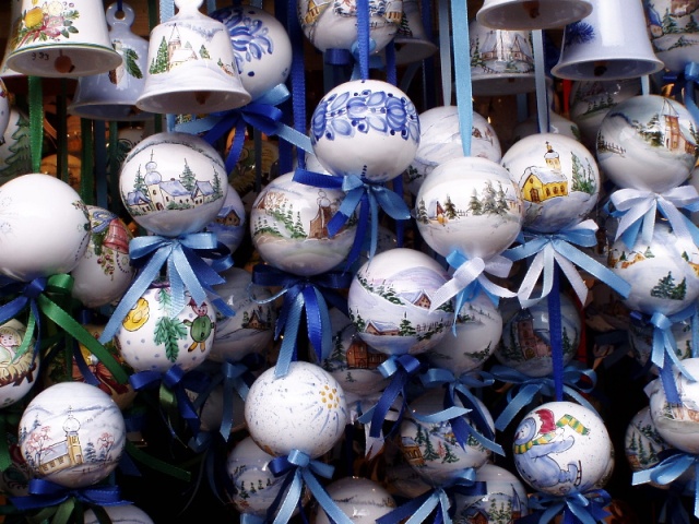 CHRISTKINDLMARKT - WEIHNACHTSMARKT