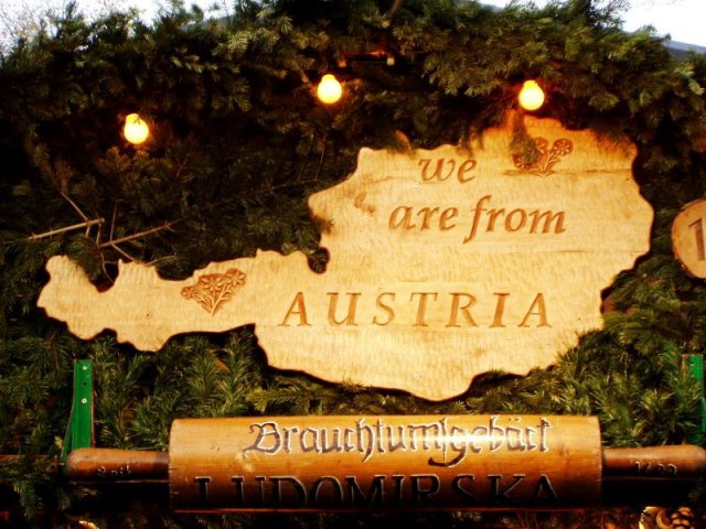 CHRISTKINDLMARKT - WEIHNACHTSMARKT